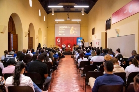 Cartel de la noticia